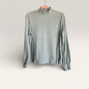 Elegant Women's Long Sleeve Lace Top - Light Green